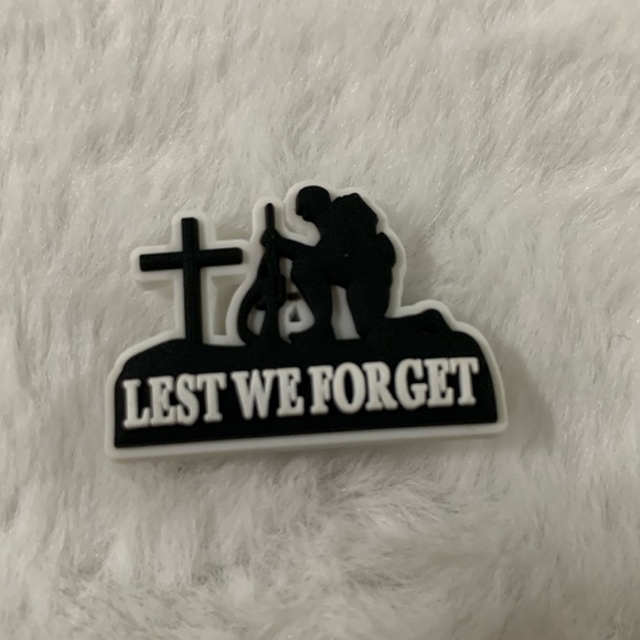 New Croc charm - Picture 1 of 2